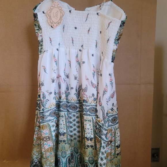 Dress - Picture 2 of 3